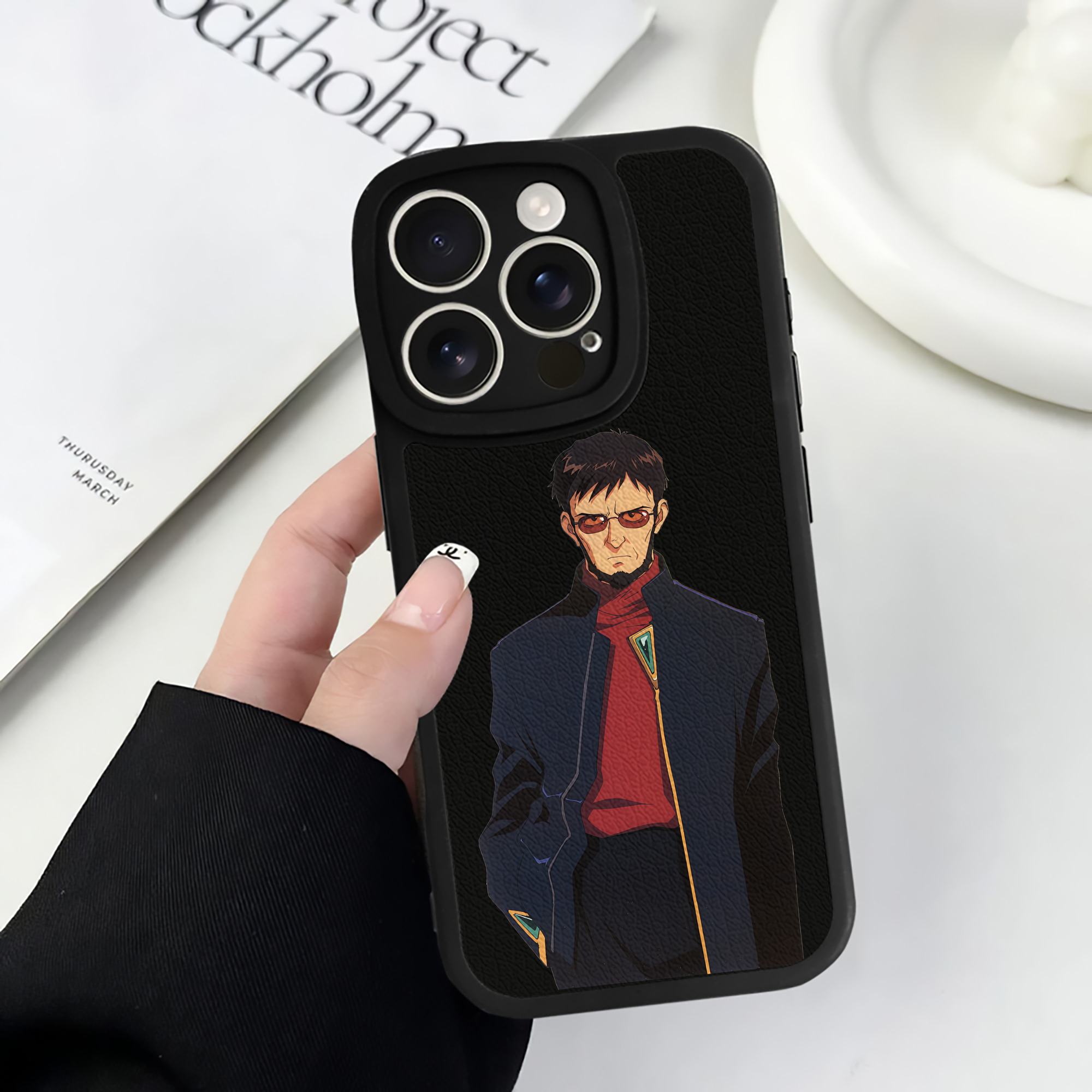 （画像用） EVA 新世紀エヴァンゲリオン 【iPhone 16シリーズ対応】シリコンスマホケース（レザー調） 材質：シリコン